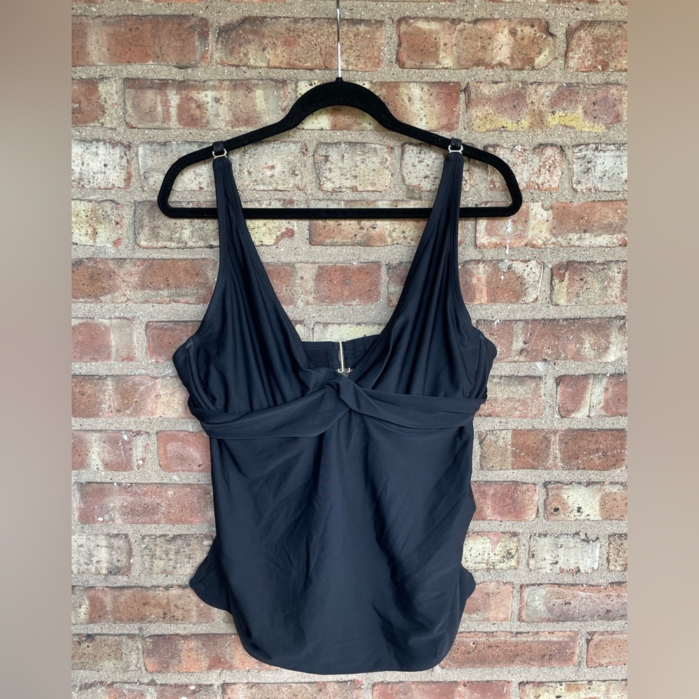 Merona Underwire Crossover Tankini🖤